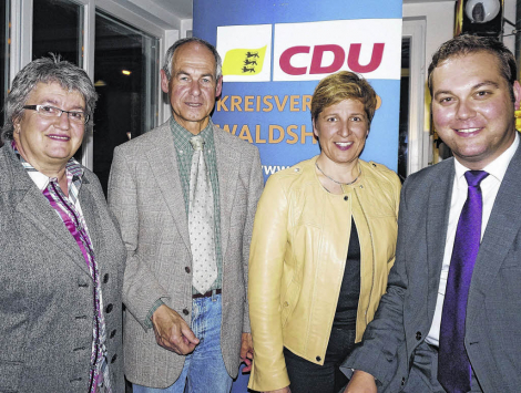 von links: Gabriele Schmidt MdB, die Verkehrsexperten der CDU-Landtagsfraktion Rudolf Köberle und Nicole Razavi sowie Kreisverbandsvorsitzender Felix Schreiner MdL | Foto: freudig