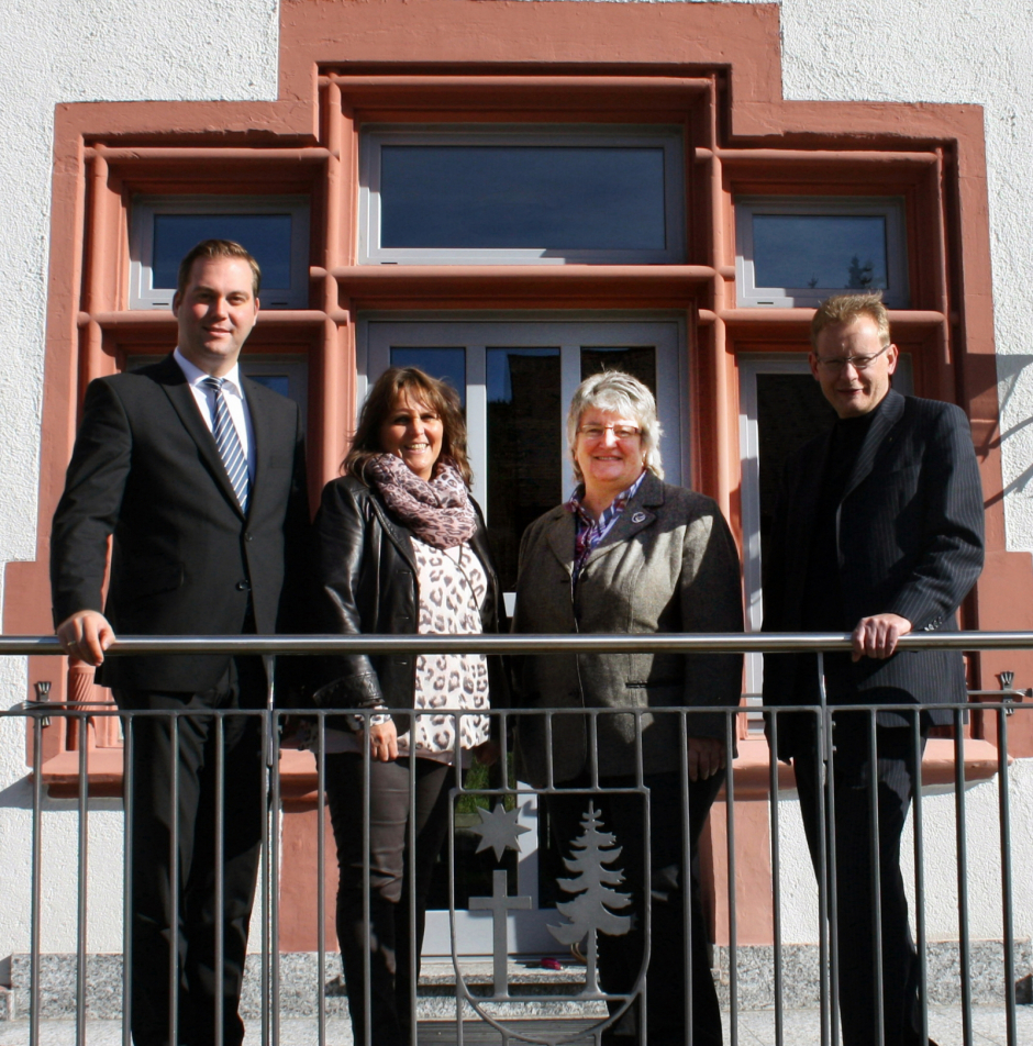 von links: Felix Schreiner MdL, Bürgermeisterin Janette Fuchs, Gabriele Schmidt MdB, Thomas Dörflinger MdB | Bild: Hans Dieter Folles