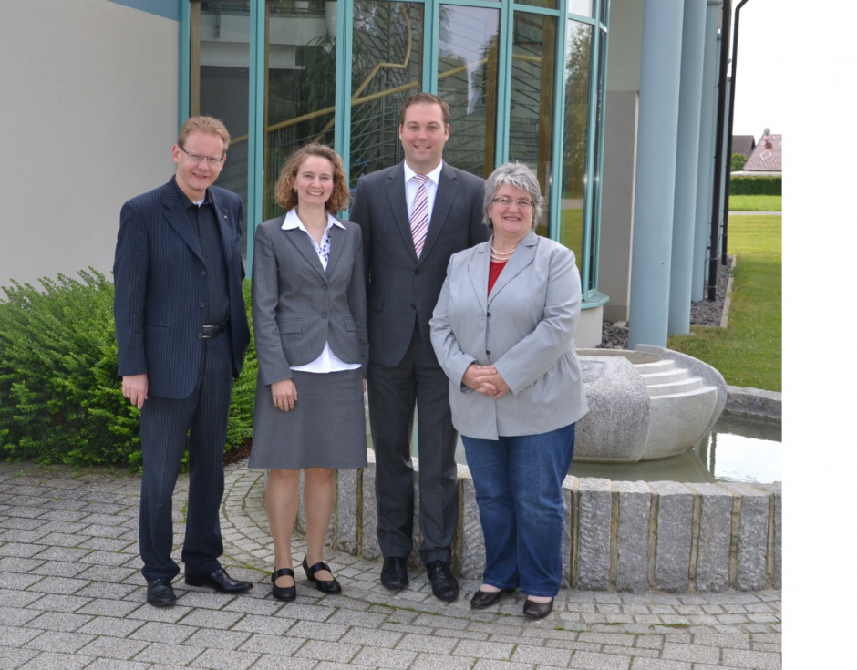 Bild (privat), von links: Thomas Dörflinger MdB, Bürgermeisterin Marion Frei, Felix Schreiner MdL, Gabriele Schmidt MdB